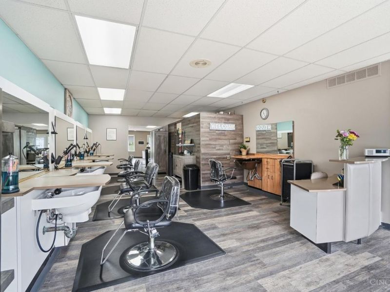 8741 Reading Road, Reading, OH 45215 Photo 9