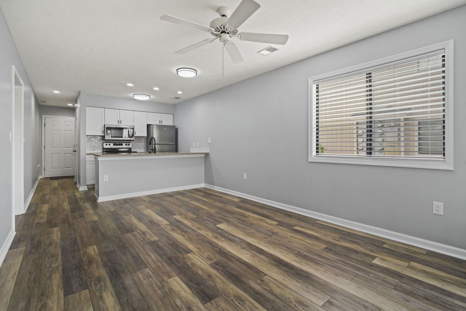 4274 Pinehurst Circle Photo 12