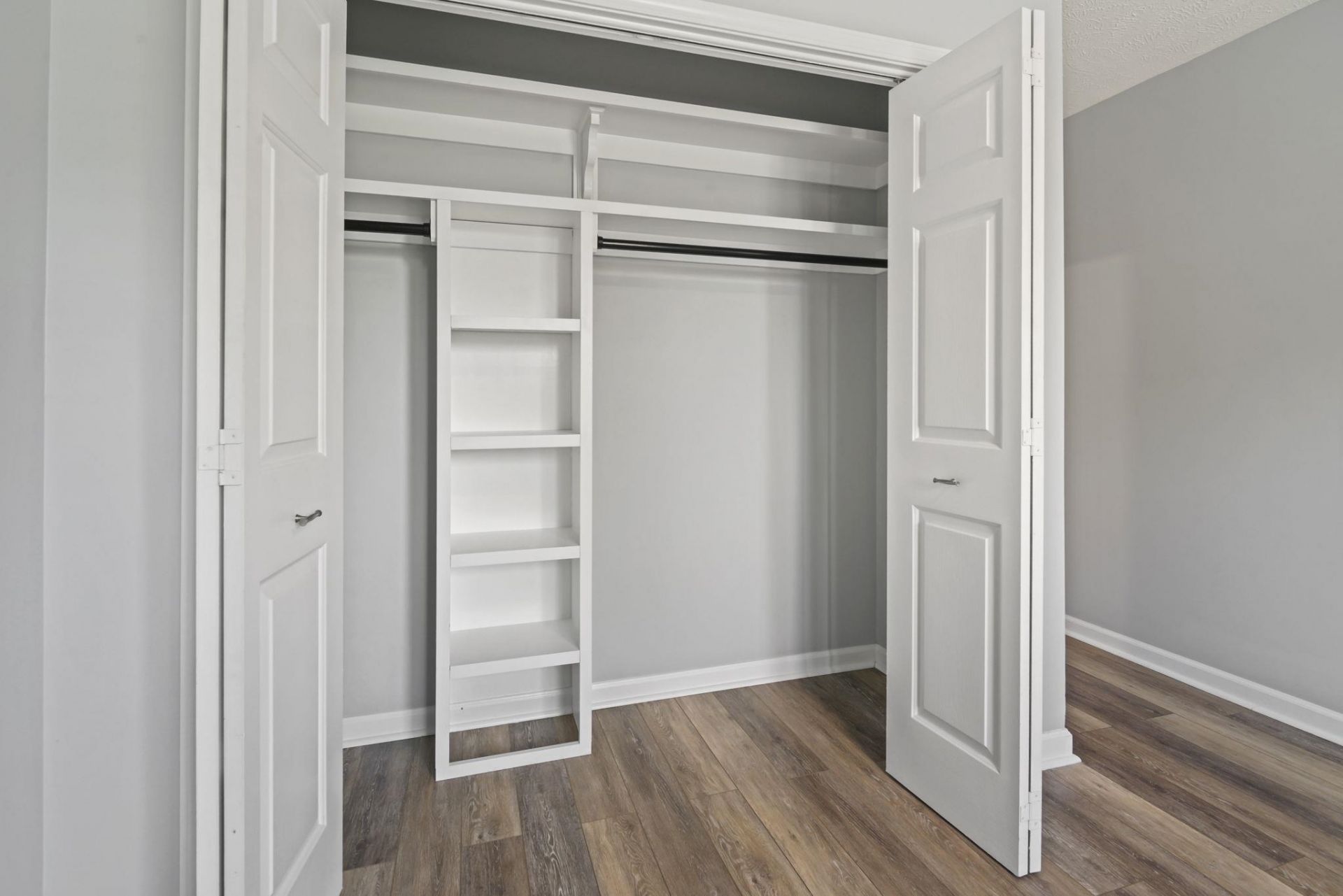 4274 Pinehurst Circle Photo 15