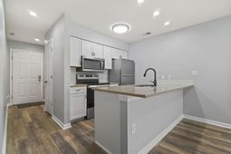 4274 Pinehurst Circle photo 4