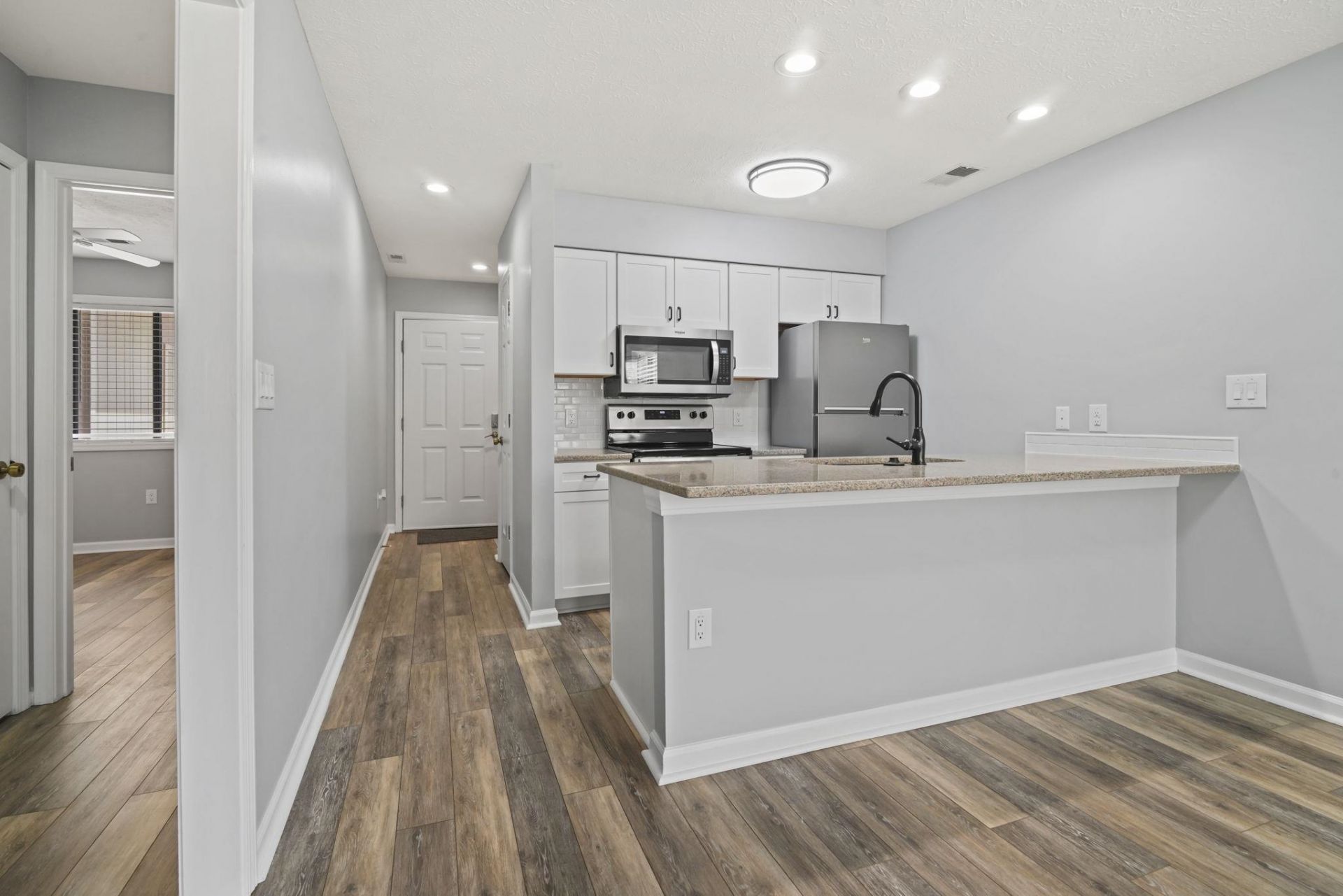 4274 Pinehurst Circle Photo 6