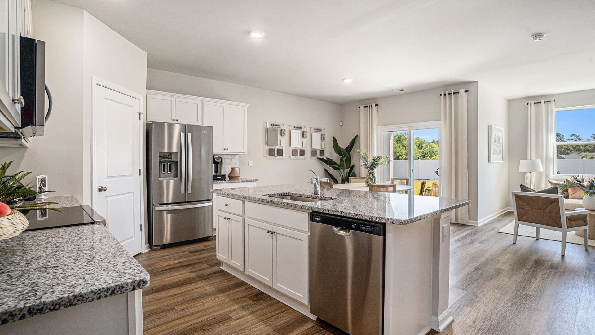 2710 Riverboat Way Photo 12