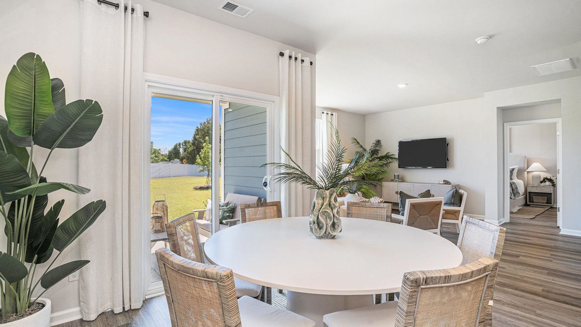 2710 Riverboat Way Photo 6