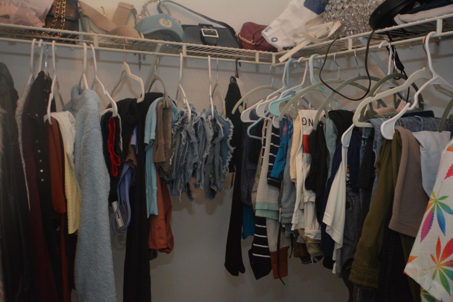 650 River Oaks Dr. Photo 23