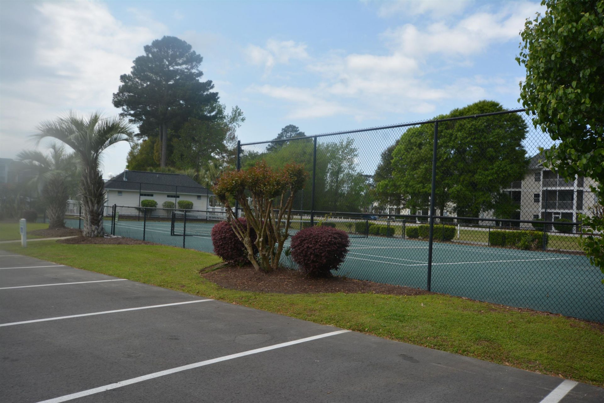 650 River Oaks Dr. Photo 31