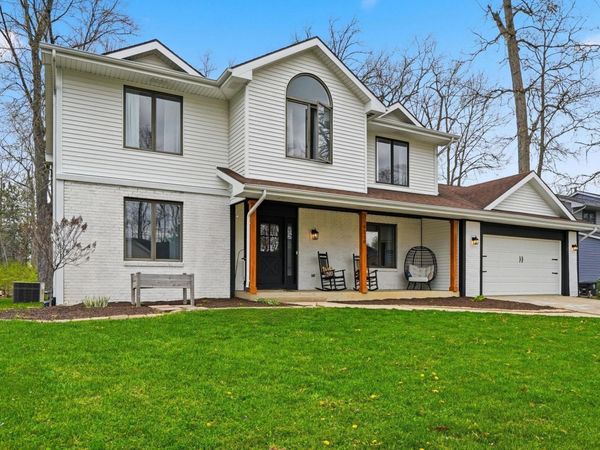 9210 Eagle Creek Court, Fort Wayne, IN 46804