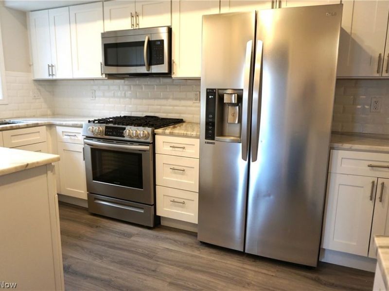 3710 Strandhill Road, Shaker Heights, OH 44122 Photo 3