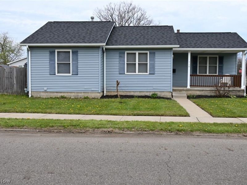 715 6th Street NE, Canton, OH 44704 Photo 2