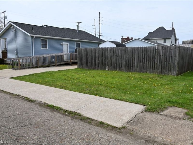 715 6th Street NE, Canton, OH 44704 Photo 27