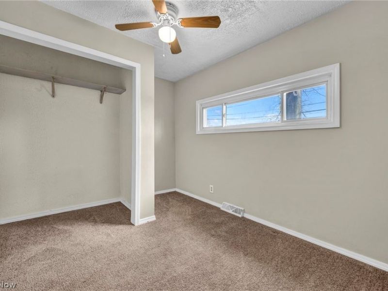 2727 Mcelwain Road, Akron, OH 44312 Photo 12