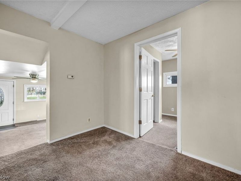 2727 Mcelwain Road, Akron, OH 44312 Photo 25