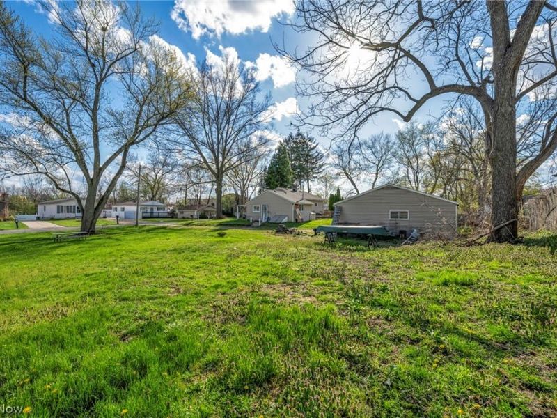 2727 Mcelwain Road, Akron, OH 44312 Photo 32