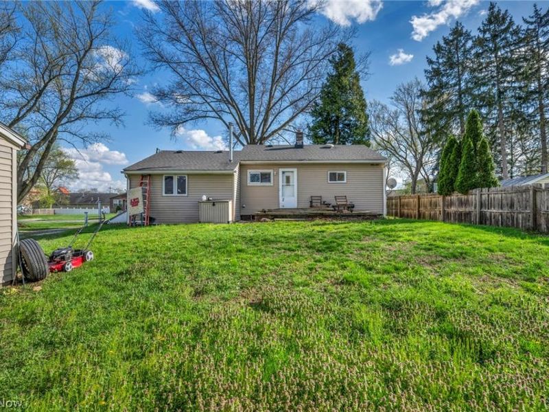 2727 Mcelwain Road, Akron, OH 44312 Photo 37