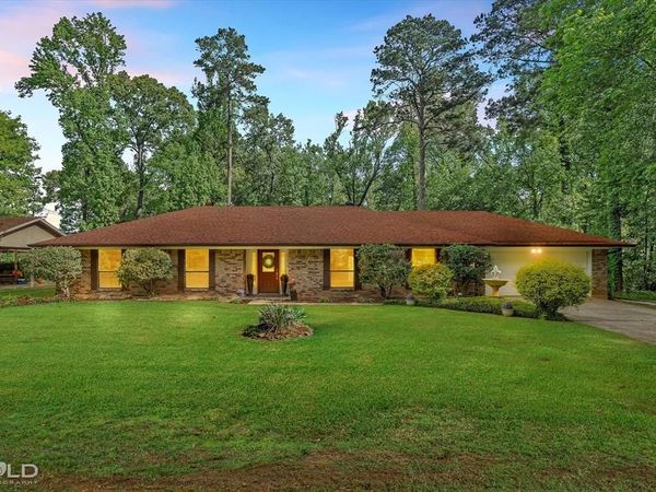 8707 Woodstock Drive, Haughton, LA 71037