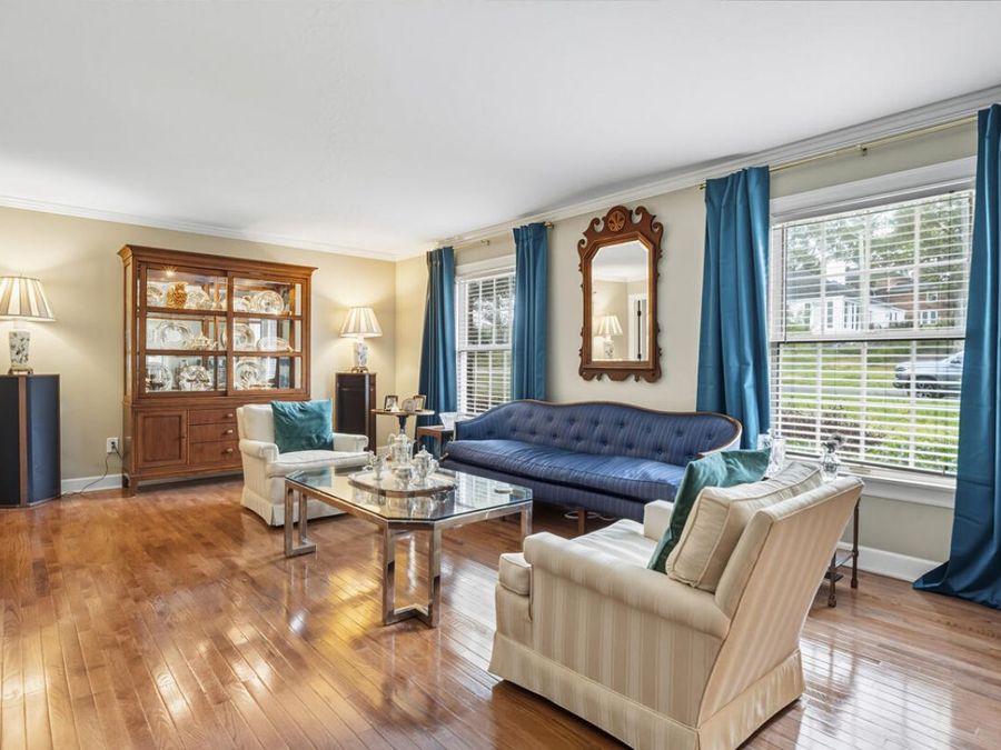 Property Image 8