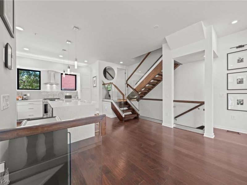 3118 Vine Court, Cleveland, OH 44113 Photo 15