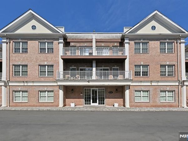 2303 Rio Vista Lane, NORTHVALE, NJ 07647