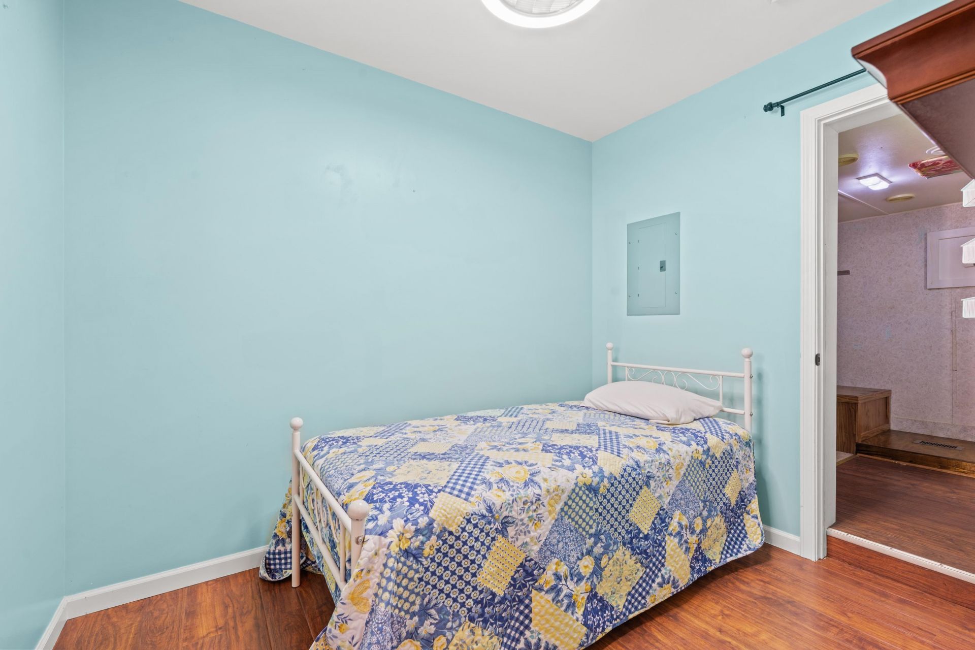 9700 Kings Rd. Photo 12