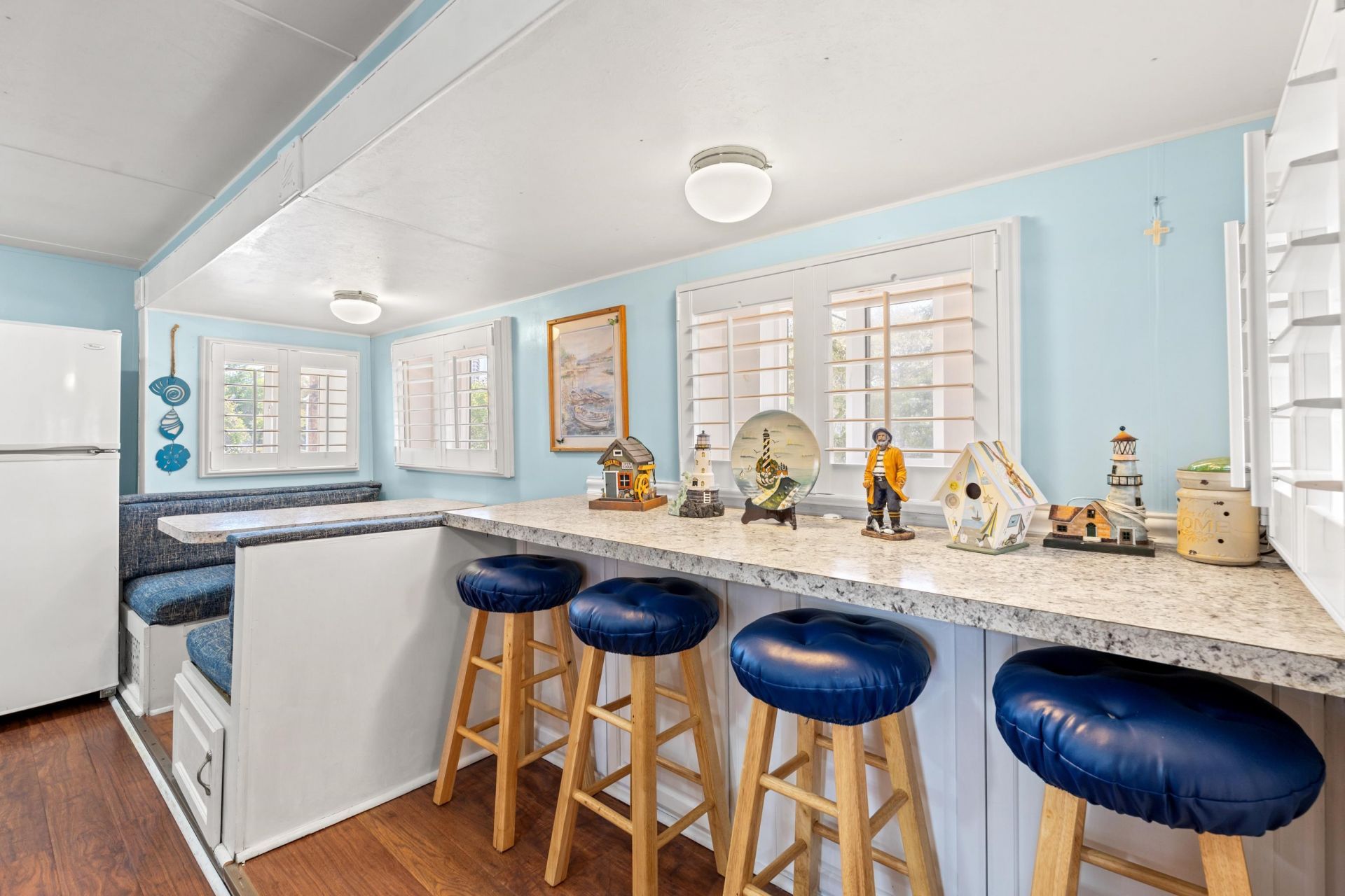 9700 Kings Rd. Photo 7