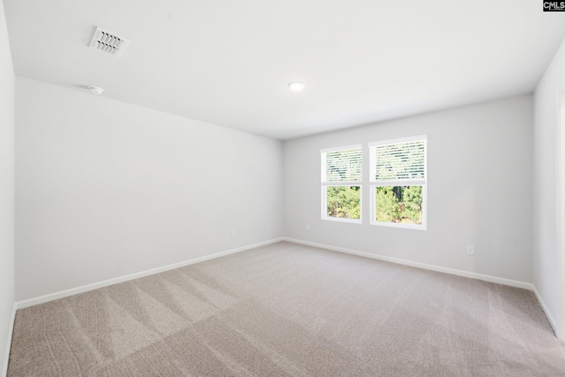 435 Edith Court Photo 12