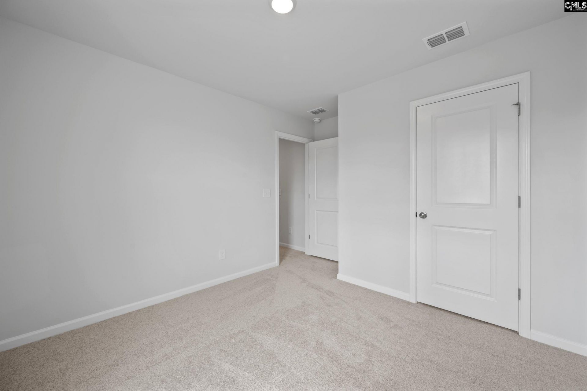 435 Edith Court Photo 32