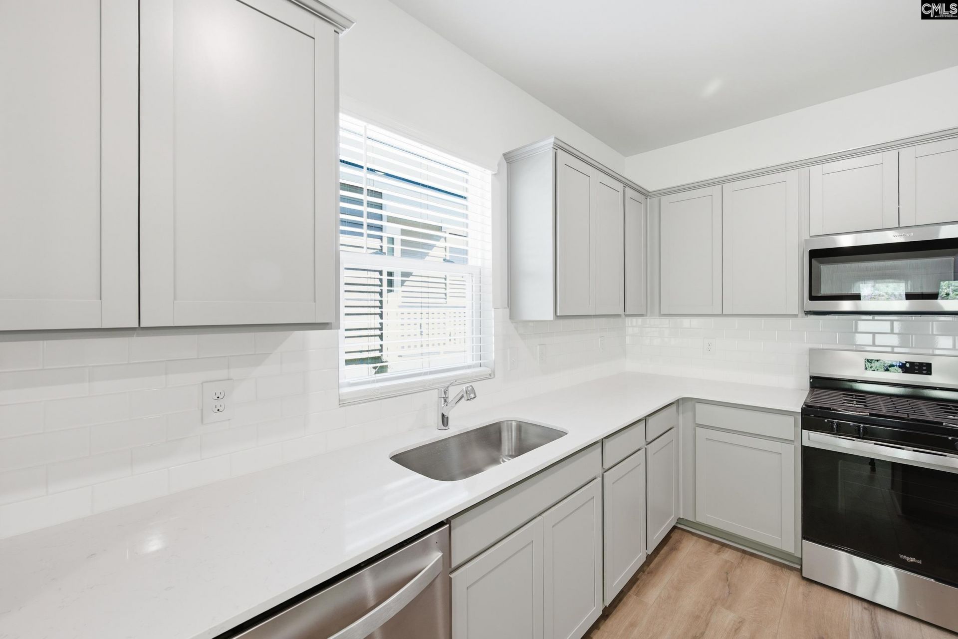 435 Edith Court Photo 5
