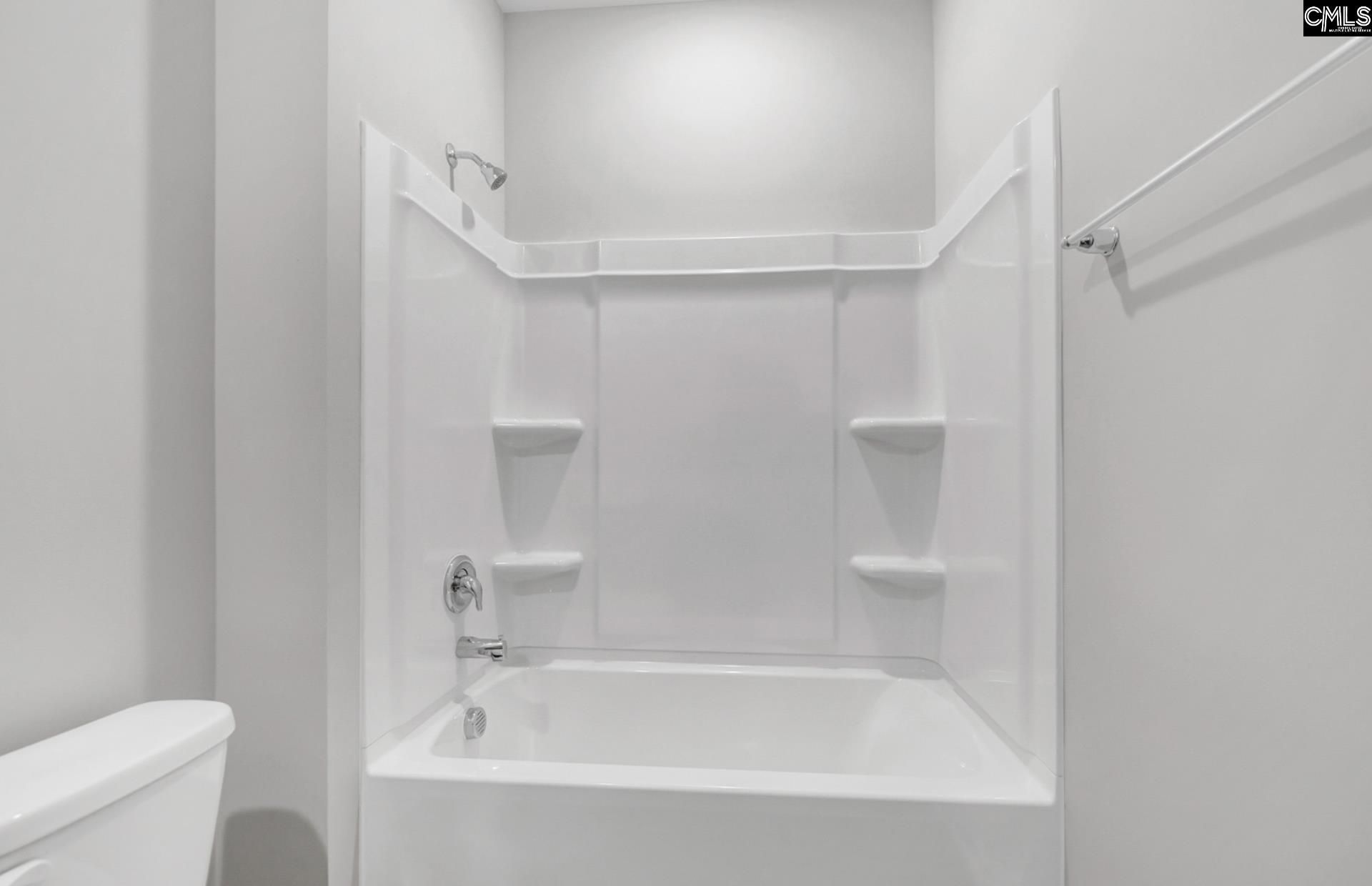 427 Edith Court Photo 10