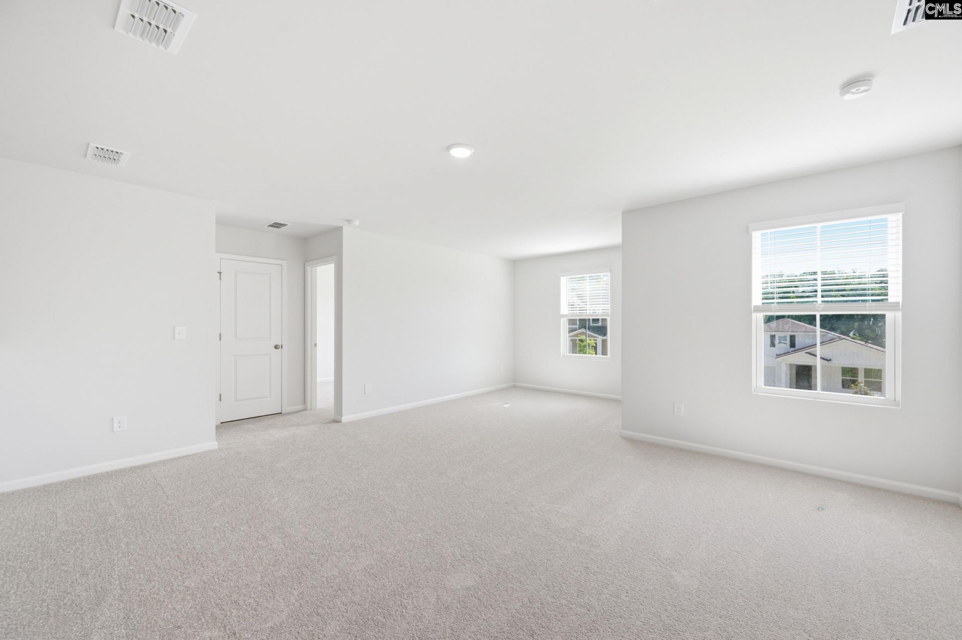 427 Edith Court Photo 11
