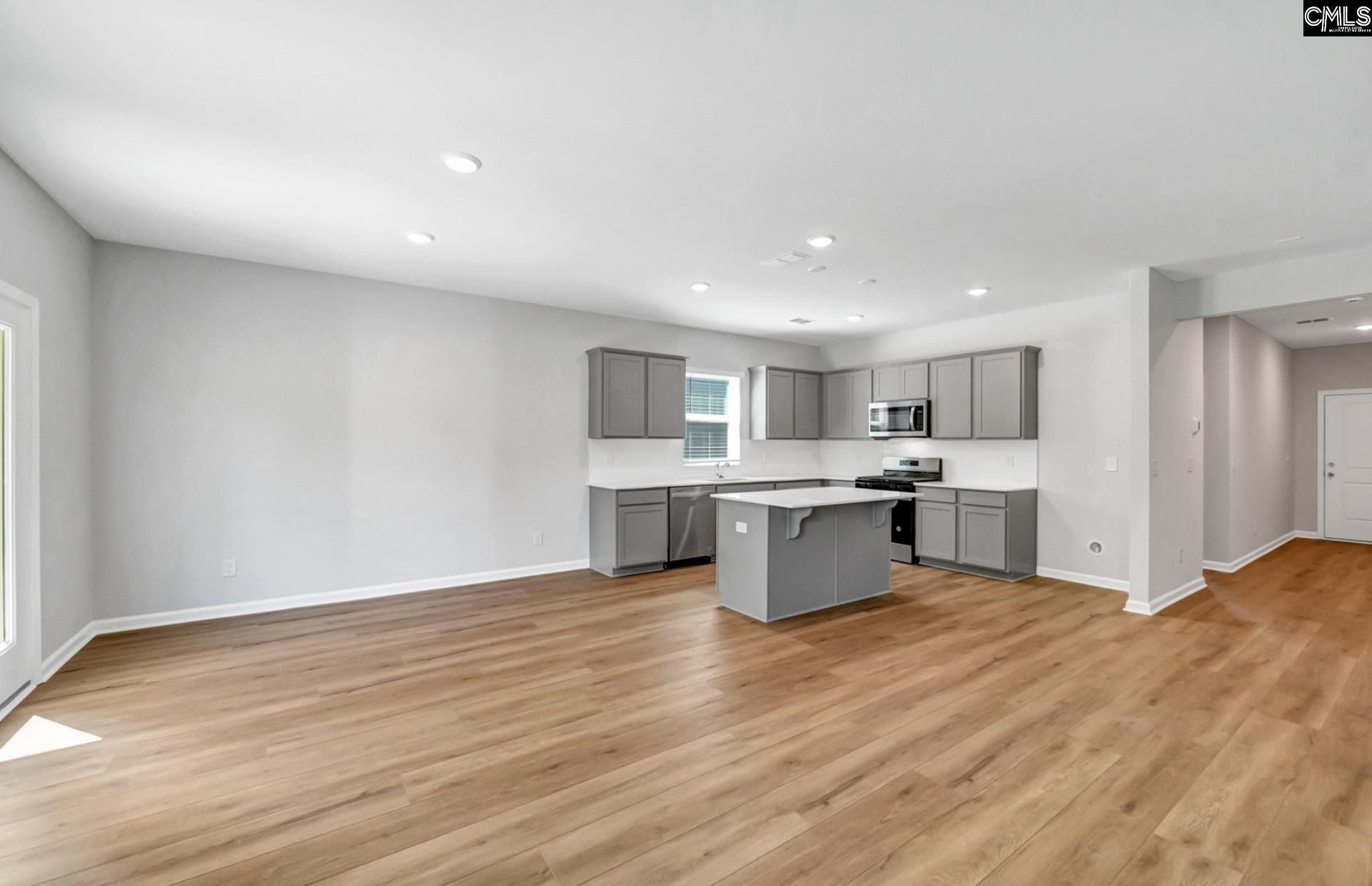 427 Edith Court Photo 12