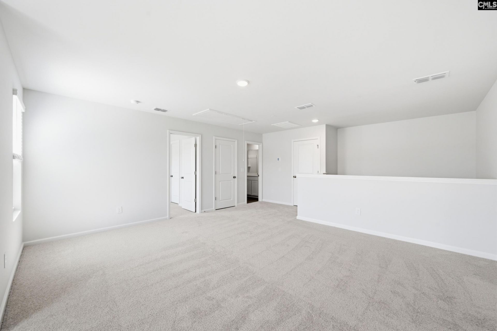 427 Edith Court Photo 13