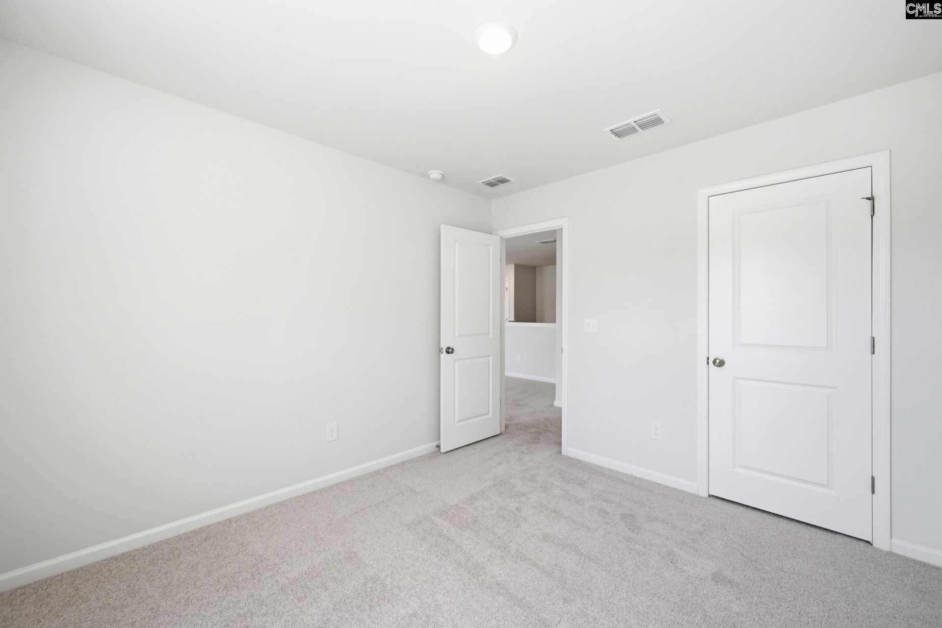 427 Edith Court Photo 15