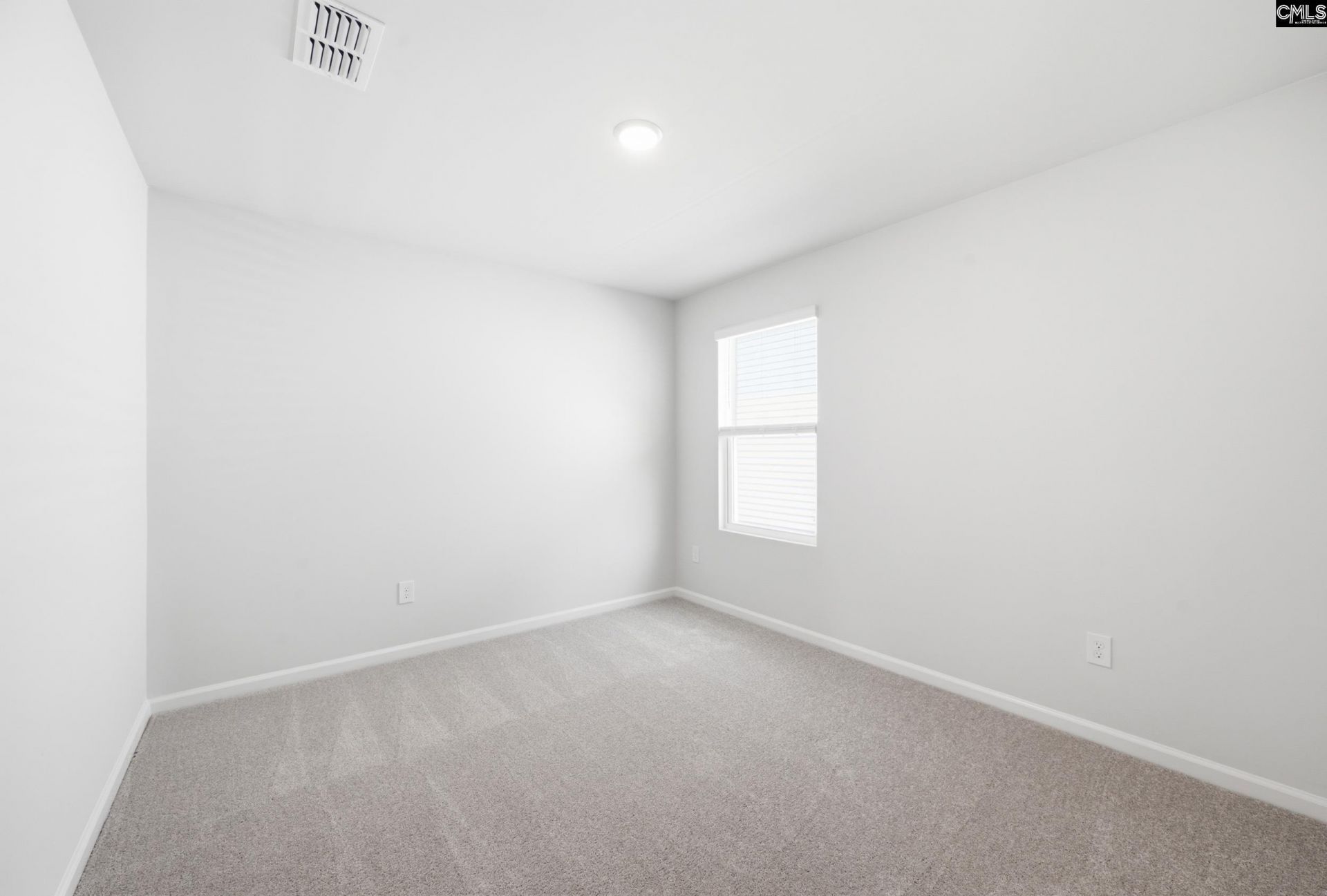 427 Edith Court Photo 16