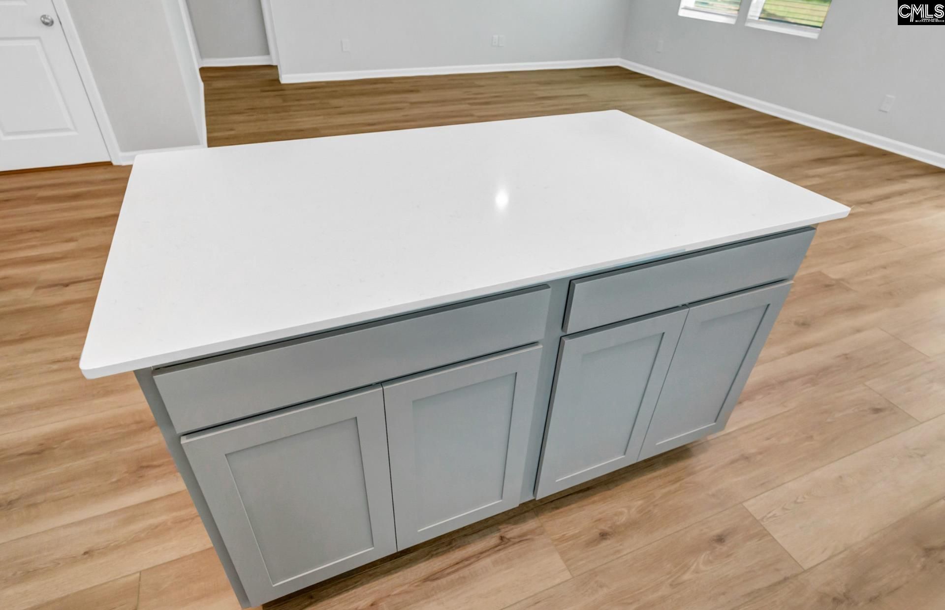 427 Edith Court Photo 17