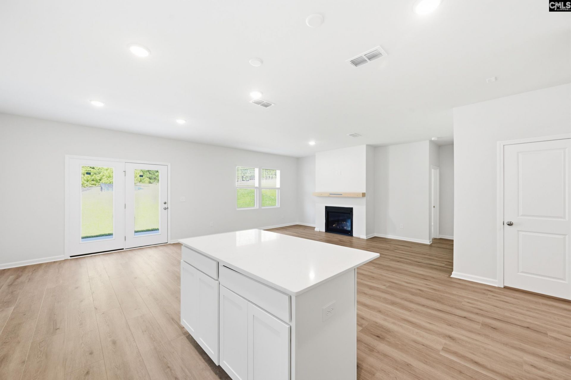 427 Edith Court Photo 30