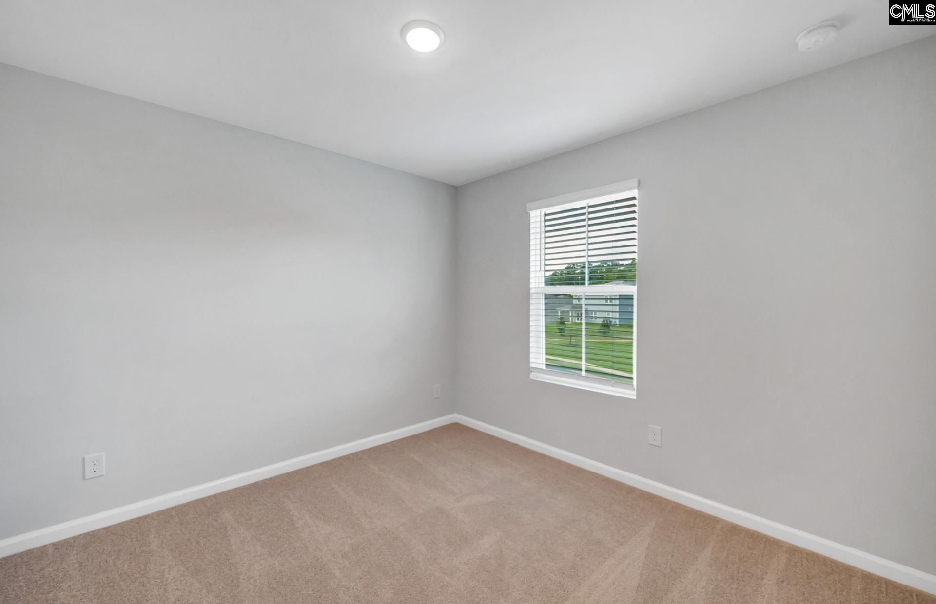 427 Edith Court Photo 33