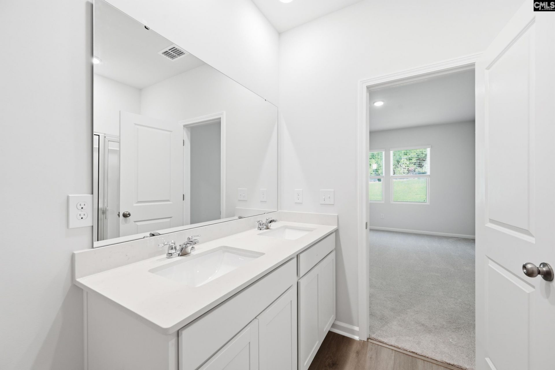 427 Edith Court Photo 37