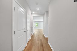 427 Edith Court photo 4