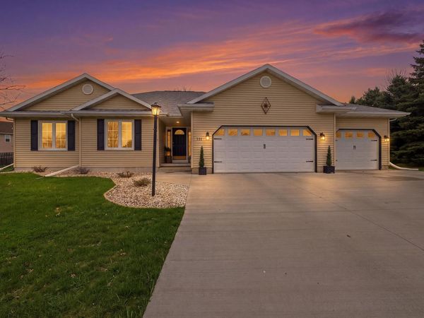 321 Morgan Lane, Beaver Dam, WI 53916