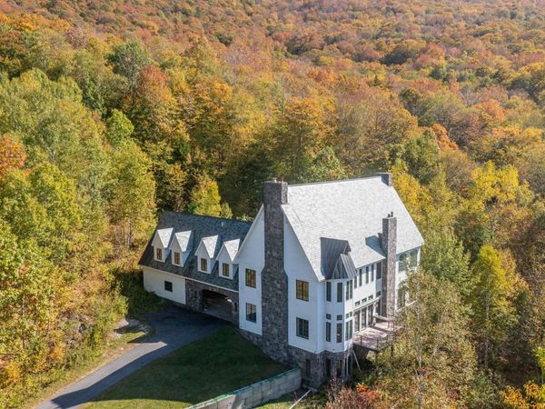 50 Grouse Lane, Dorset, VT 05251