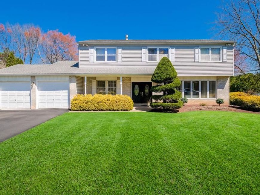 73 Springwood Drive, Southampton, PA 18966 Main Photo