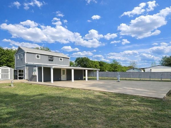 400 Comanche, Quitman, TX 75783