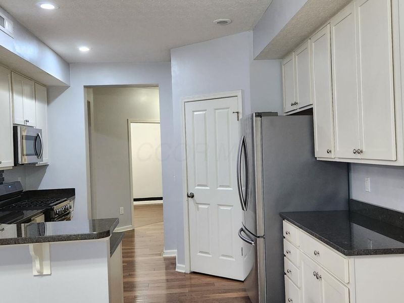 590 Redwood Lane, Lewis Center, OH 43035 Photo 11