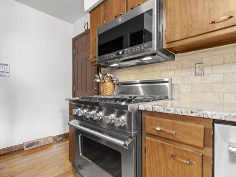 698 Lawson Drive, Westerville, OH 43081 Photo 18