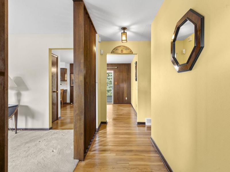 698 Lawson Drive, Westerville, OH 43081 Photo 4