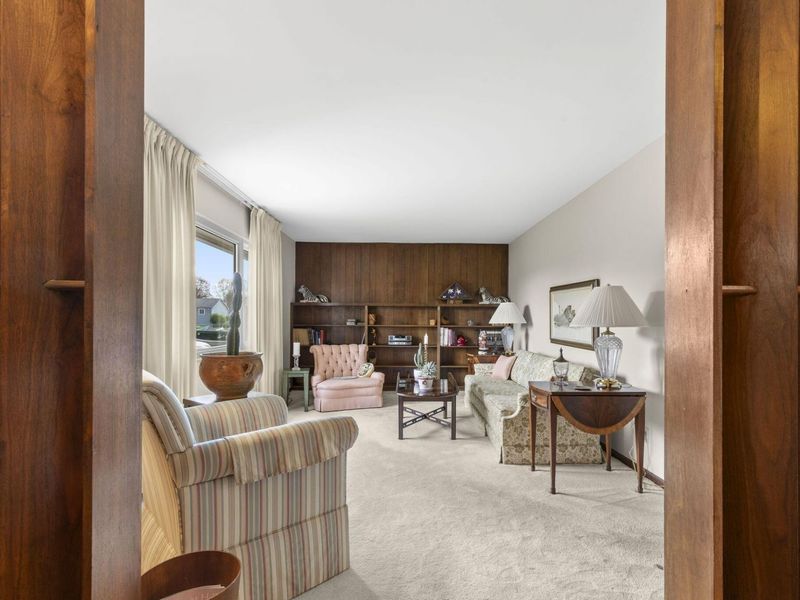 698 Lawson Drive, Westerville, OH 43081 Photo 6