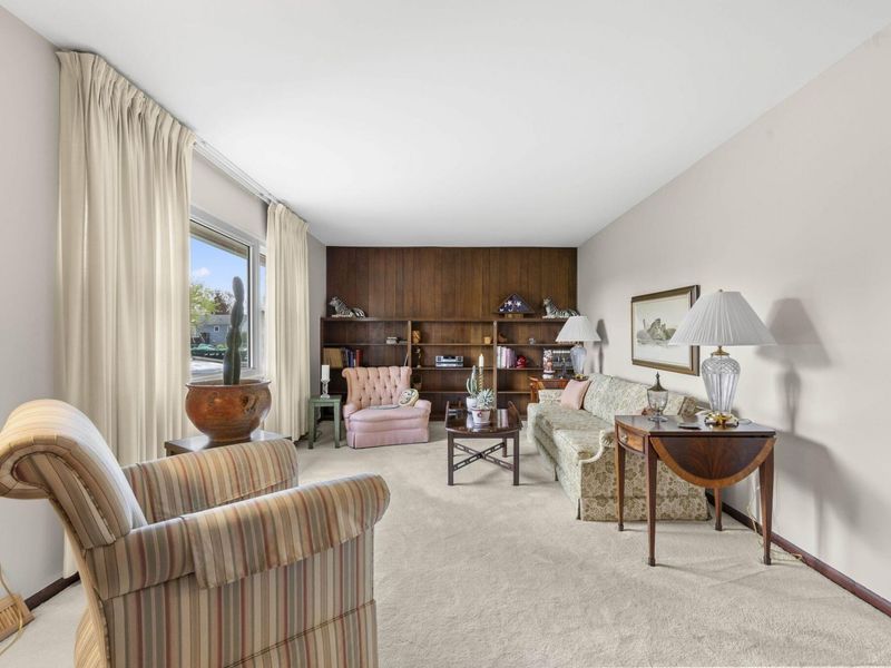 698 Lawson Drive, Westerville, OH 43081 Photo 8