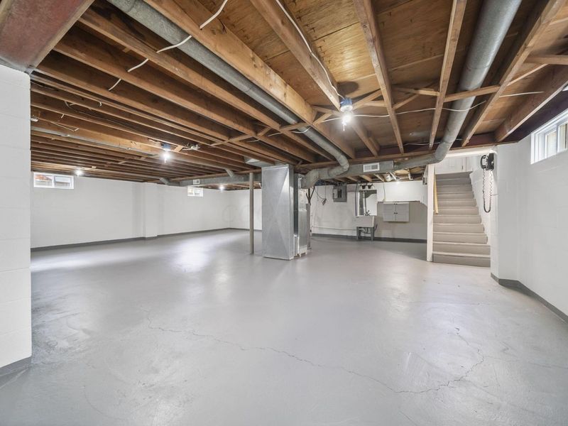 995 E Lincoln Avenue, Columbus, OH 43229 Photo 29