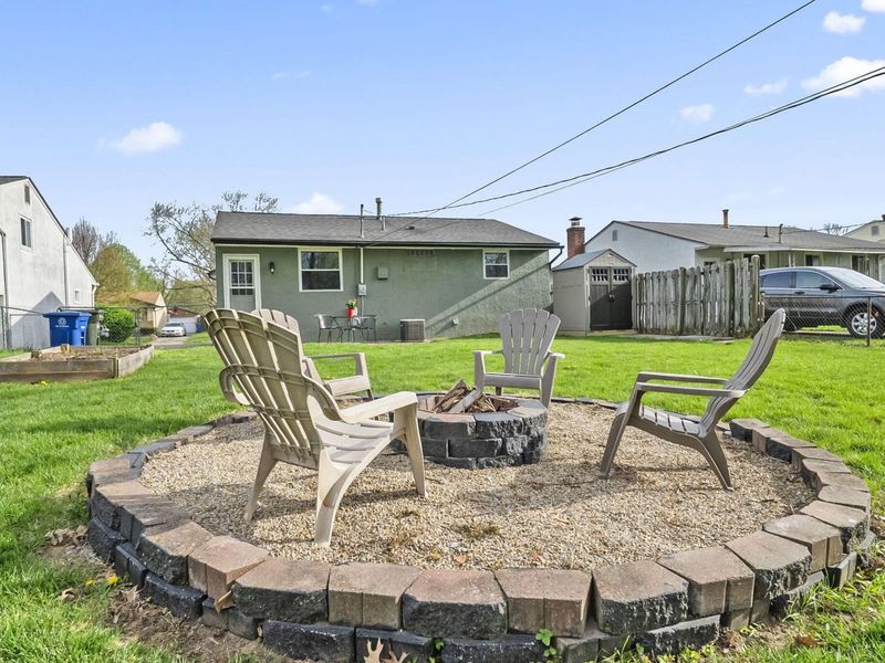 995 E Lincoln Avenue, Columbus, OH 43229 Photo 37