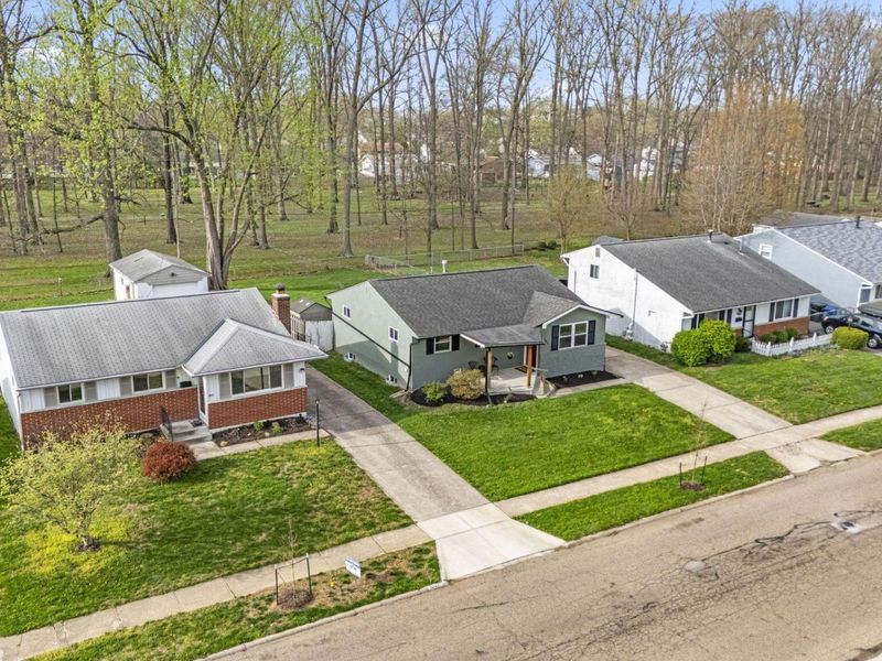 995 E Lincoln Avenue, Columbus, OH 43229 Photo 5