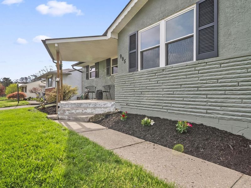 995 E Lincoln Avenue, Columbus, OH 43229 Photo 7